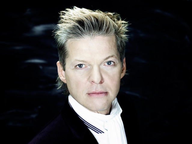 WOLFGANG VOIGT